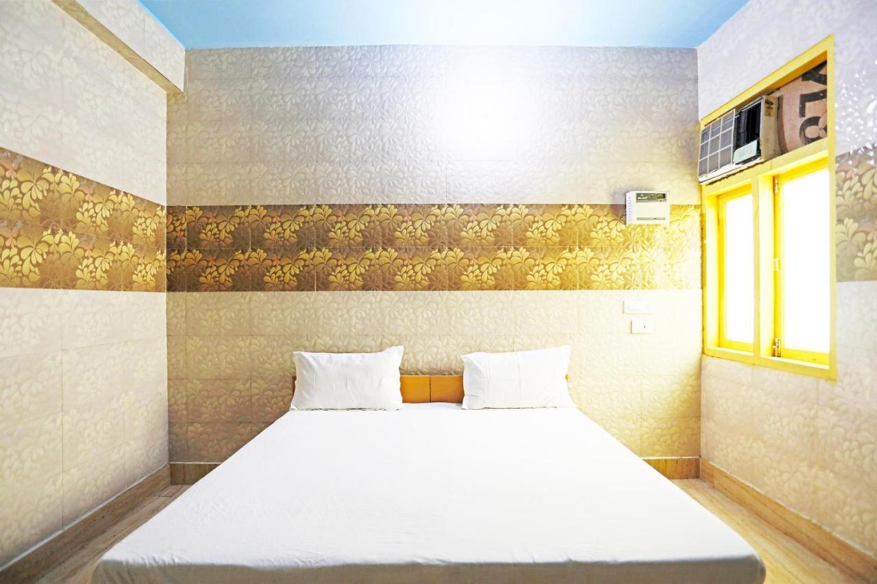 Oyo 44361 Shri Lajjaram Ashram Hotell Vrindāvan Exteriör bild